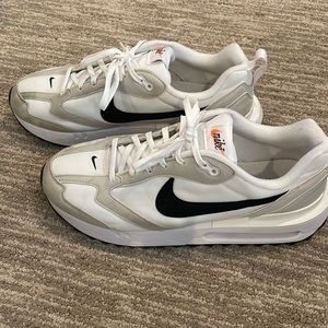 Nike Dawn Mens shoes size 11